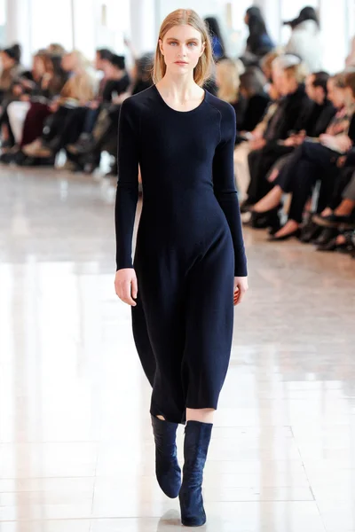 Look 30